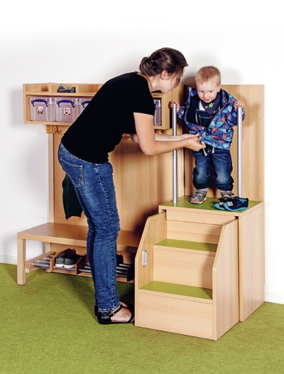 Kindergarten Anziehhilfe Höhe 130 cm