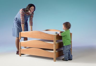 Fahrbare Stapelliege für Krippenkinder inkl.Matratze 124x33x64 cm