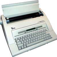 Triumph Schreibmaschine 582 180 Plus gr