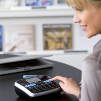 DYMO Beschriftungsgerät LabelManager 210D S0964070 sw/si