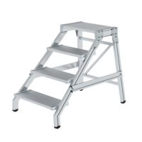 MUNK 050174 Munk Montagetritt 4Stufen