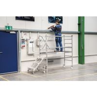 MUNK 011305 Munk Montageplattform mit Treppenzustieg